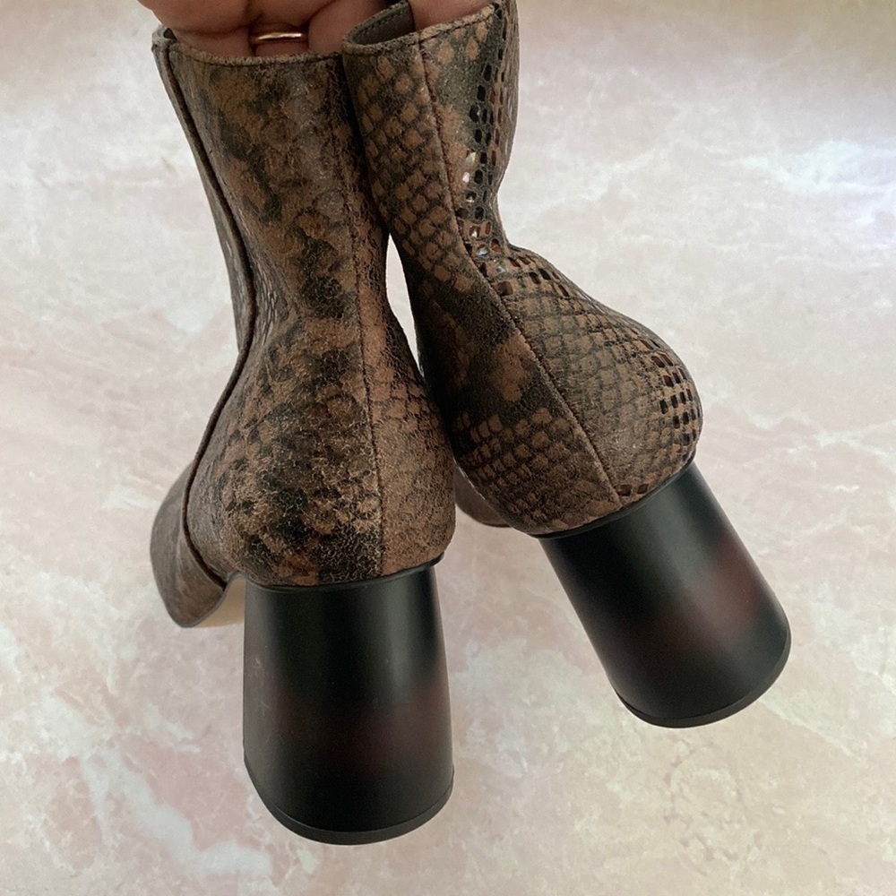 Sanctuary Bossanova Snakeskin Leather Heeled Bootie Sz 7.5M - Picture 5 of 13
